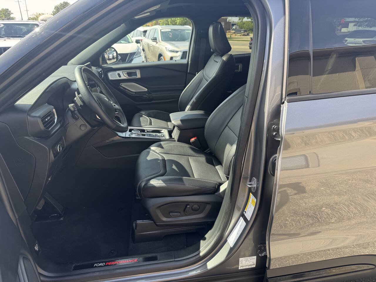 Used 2024 Ford Explorer ST w/ Technology Package AWD/4WD image 8