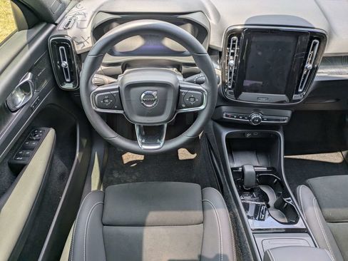 Used 2023 Volvo C40 P8 Recharge Ultimate w/ Protection Package Premier AWD/4WD image 14