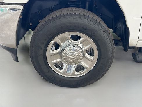 Used 2021 RAM 2500 Tradesman w/ Chrome Appearance Group image 38