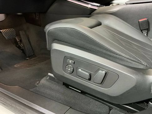 Used 2025 BMW X3 xDrive30i w/ Premium Package AWD/4WD image 19