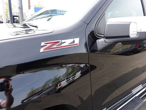 Used 2024 Chevrolet Silverado 1500 LT AWD/4WD image 8