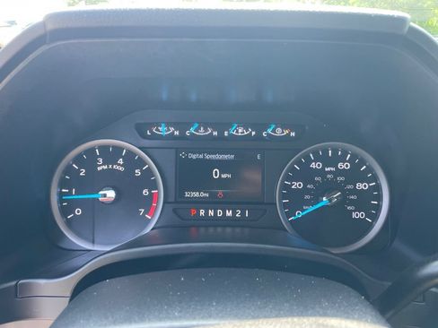 Used 2021 Ford F250 XLT w/ XLT Premium Package AWD/4WD image 28