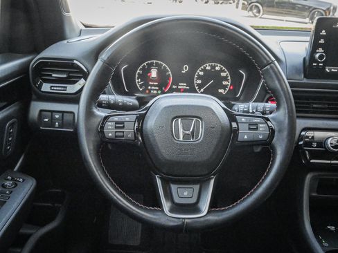 Certified 2025 Honda Pilot TrailSport image 18