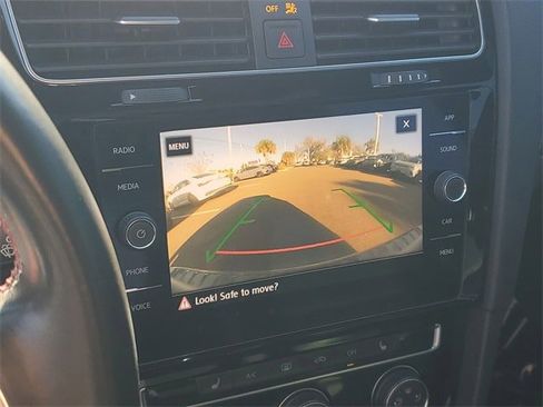 Used 2019 Volkswagen GTI SE image 23