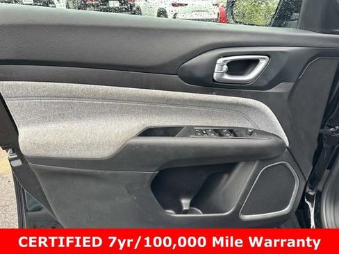 Certified 2022 Jeep Compass Latitude AWD/4WD image 16