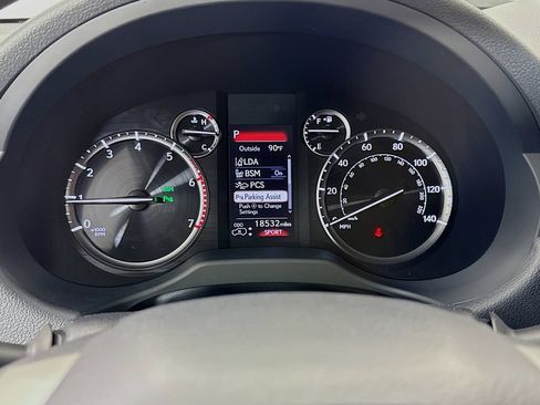 Used 2023 Lexus GX 460 Luxury w/ Sport Design Package AWD/4WD image 15