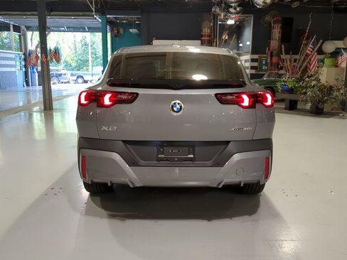 Used 2024 BMW X2 xDrive28i AWD/4WD image 10