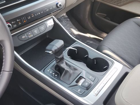 New 2026 Kia Carnival LXS image 19