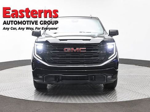 Used 2024 GMC Sierra 1500 Elevation AWD/4WD image 2