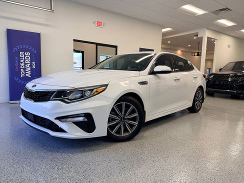 Used 2019 Kia Optima EX image 2