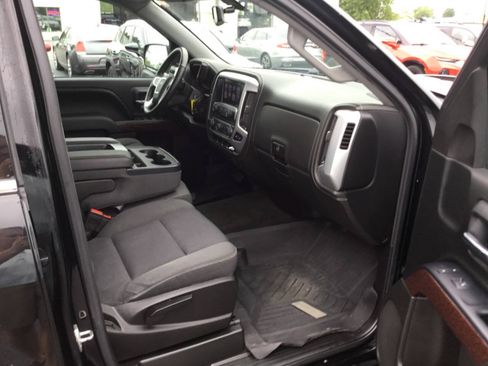 Used 2017 GMC Sierra 1500 SLE w/ Suspension Package, Off-Road AWD/4WD image 7