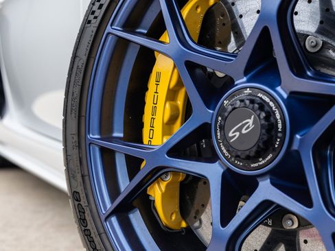 Used 2025 Porsche 718 Cayman GT4 RS image 11