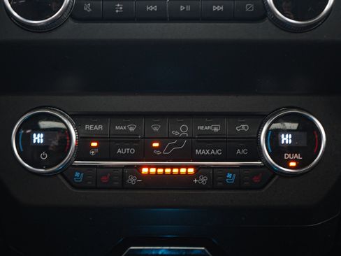 Used 2020 Ford Expedition Max King Ranch image 24