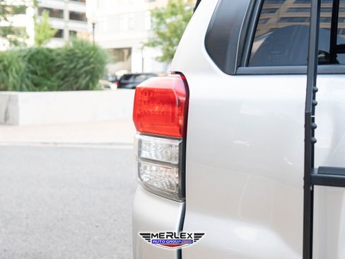 Used 2011 Toyota 4Runner SR5 image 45