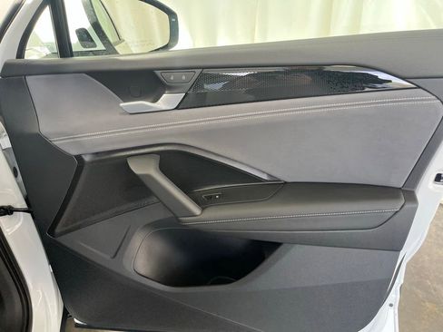 New 2026 Volkswagen Tiguan SE image 11