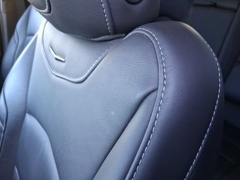Used 2025 Cadillac XT4 Premium Luxury FWD image 20