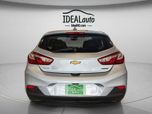 Used 2017 Chevrolet Cruze Premier w/ Enhanced Convenience Package FWD image 16