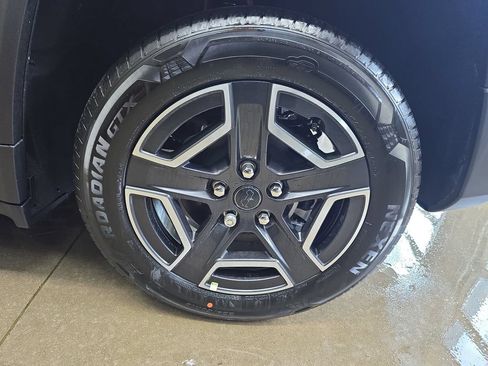 New 2026 Jeep Cherokee Laredo AWD/4WD image 34