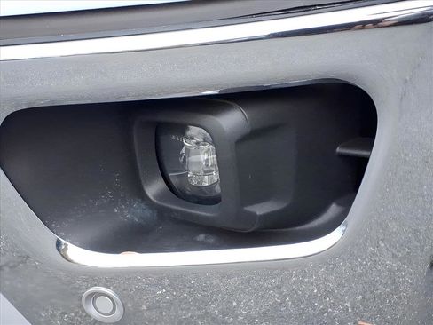 Used 2019 Ford Ranger Lariat w/ Equipment Group 501A Mid image 11