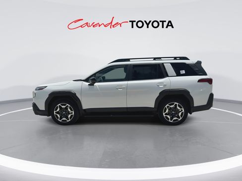 Used 2026 Subaru Outback Touring w/ Touring Package AWD/4WD image 5