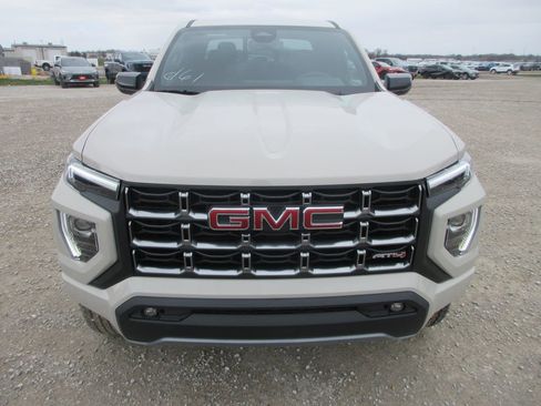 New 2026 GMC Canyon AT4 AWD/4WD image 10