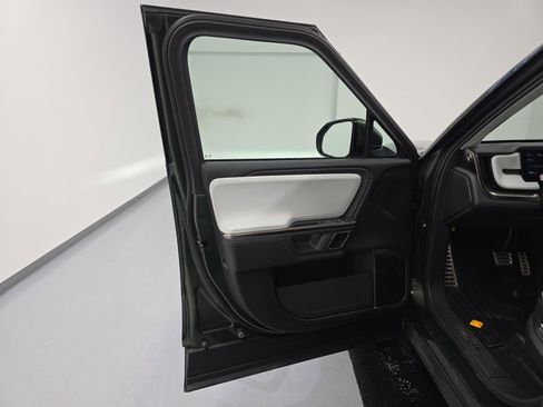 Used 2024 Rivian R1S Adventure AWD/4WD image 16
