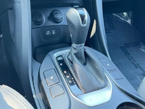 Used 2018 Hyundai Santa Fe Sport w/ 2.4L Value Package 02 FWD image 27