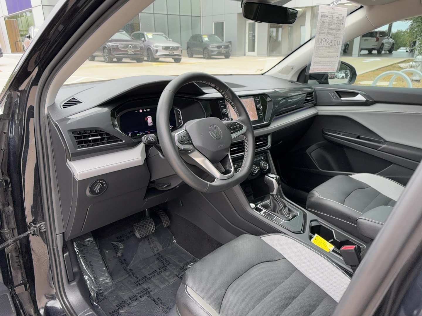 Used 2022 Volkswagen Taos SEL FWD image 12