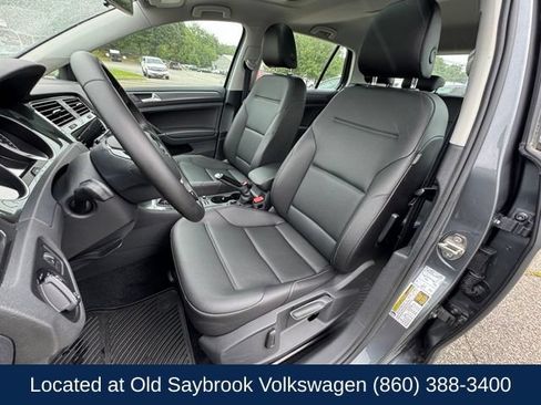 Used 2018 Volkswagen Golf SE FWD image 30