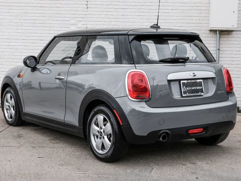 Used 2015 MINI Cooper 2-Door Hardtop image 9