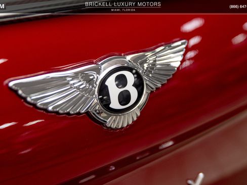 Used 2024 Bentley Flying Spur V8 AWD/4WD image 42