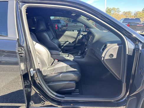 Used 2023 Dodge Charger GT w/ Technology Group image 31