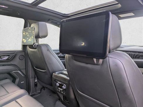 Used 2021 GMC Yukon Denali w/ Denali Premium Package image 20