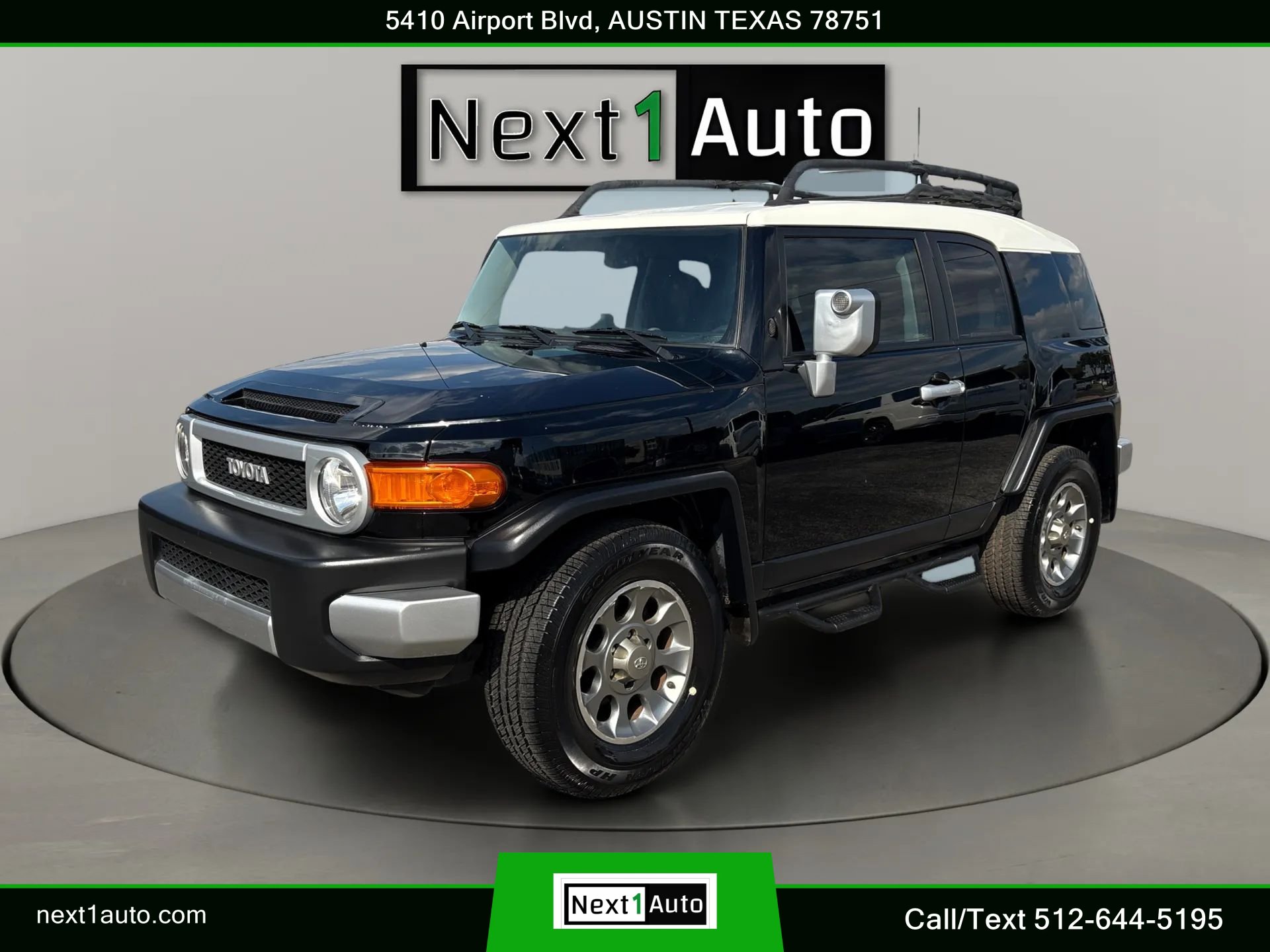 Used 2011 Toyota FJ Cruiser 2WD w/ Upgrade Pkg image 8