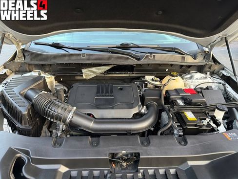 Used 2021 Chevrolet Blazer LT FWD image 33