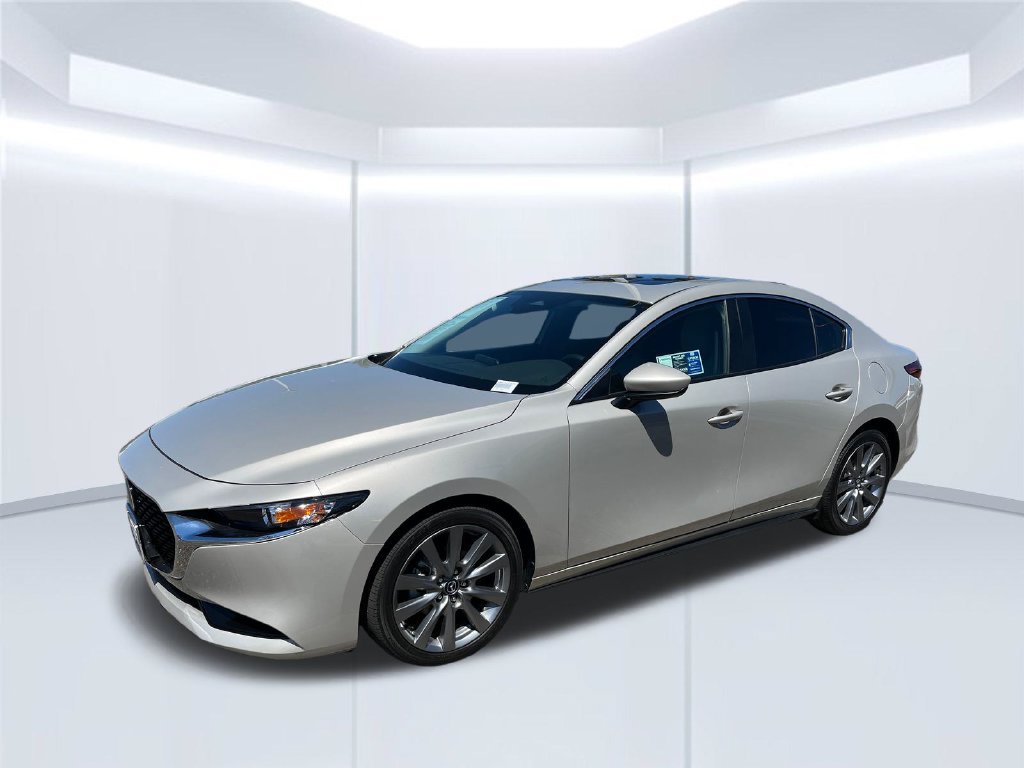 Used 2025 MAZDA MAZDA3 s FWD image 2