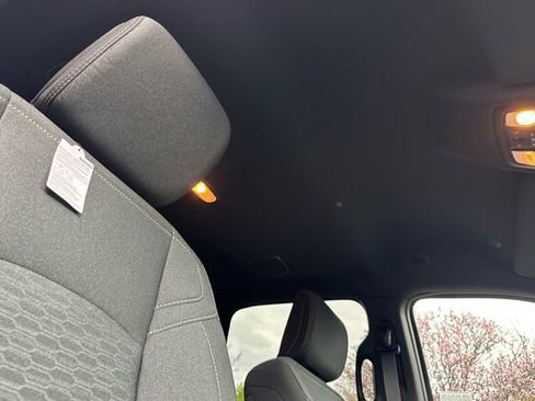 New 2026 RAM 2500 Big Horn AWD/4WD image 13