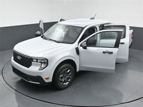 New 2025 Ford Maverick XLT image 50