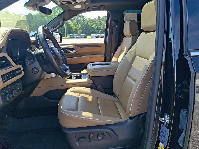 Certified 2023 Chevrolet Suburban Premier w/ Advanced Technology Package AWD/4WD image 13