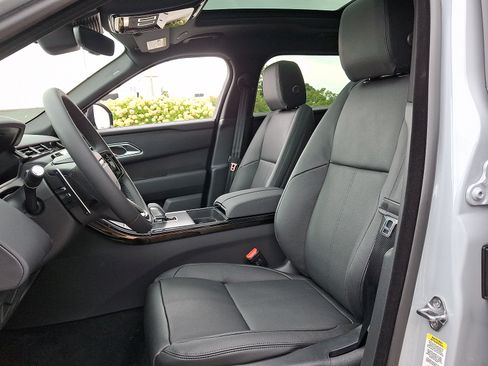 New 2026 Land Rover Range Rover Velar S AWD/4WD image 9