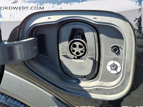 Used 2023 Ford Mustang Mach-E Select image 24