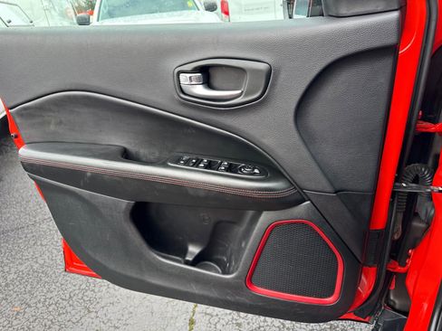 Used 2018 Jeep Compass Trailhawk w/ Safe & Security Group image 27