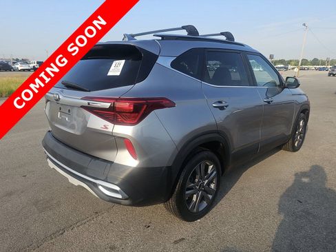 Used 2021 Kia Seltos S FWD image 4