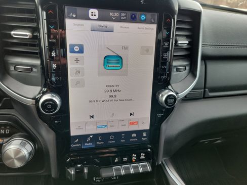 Used 2023 RAM 1500 Laramie image 25