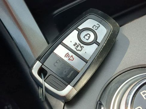 Used 2018 Ford Fusion S FWD image 32