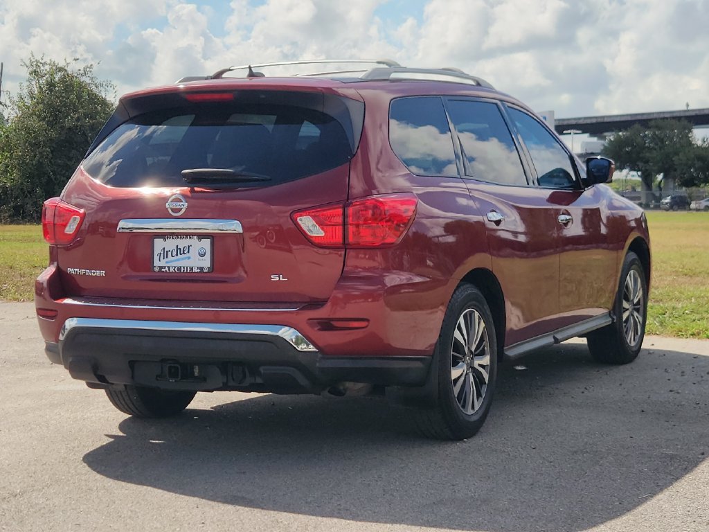 Used 2017 Nissan Pathfinder SL w/ SL Premium Package FWD image 3