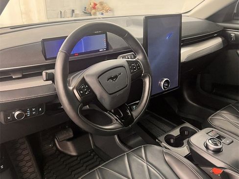Used 2021 Ford Mustang Mach-E Select w/ Comfort/Appearance Package image 15