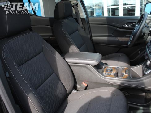 Certified 2023 GMC Acadia SLE w/ Driver Convenience Package image 29