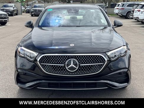 New 2026 Mercedes-Benz E 350 4MATIC Sedan image 9