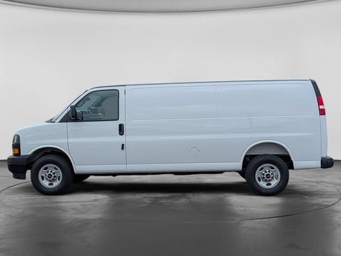 New 2026 GMC Savana 3500 Extended w/ Driver Convenience Package RWD image 9